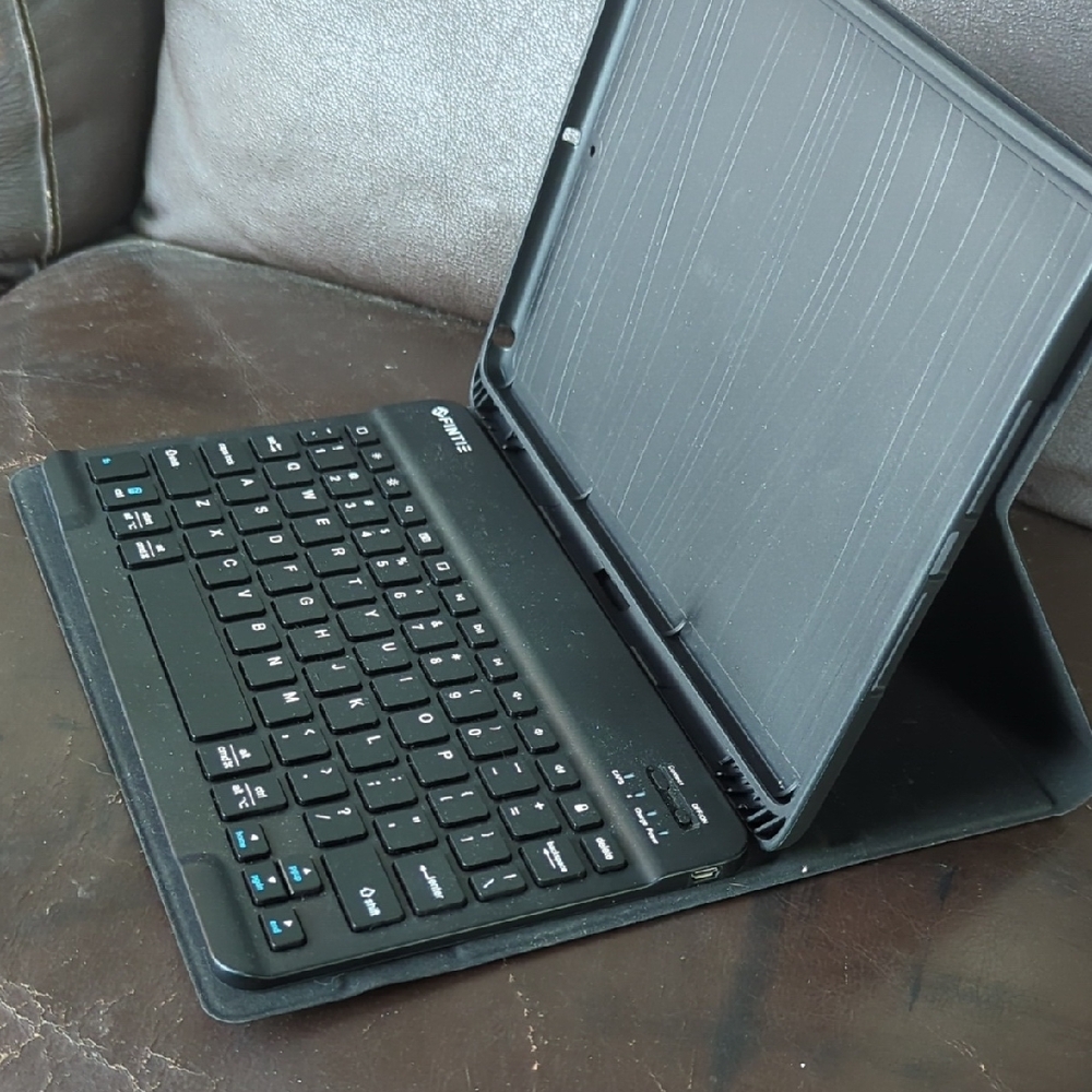 Black Tablet Keyboard Case